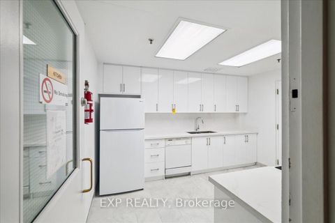 Photo 42 at 802 - 3 Hickory Tree Road, Weston, Toronto