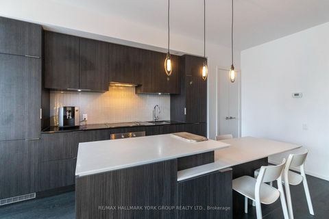 Photo 2 at 904 - 5 St Joseph Street, Bay Street Corridor, Toronto