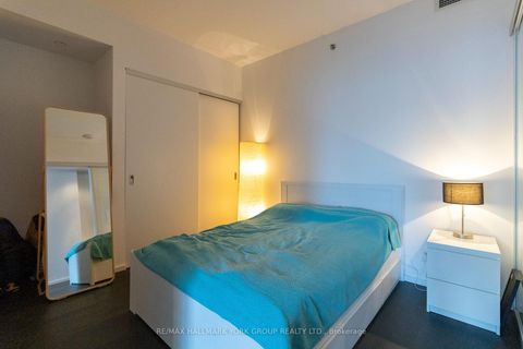 Photo 7 at 904 - 5 St Joseph Street, Bay Street Corridor, Toronto