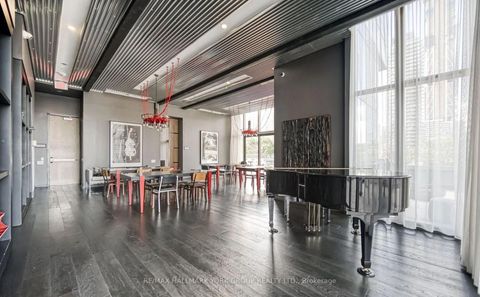 Photo 12 at 904 - 5 St Joseph Street, Bay Street Corridor, Toronto