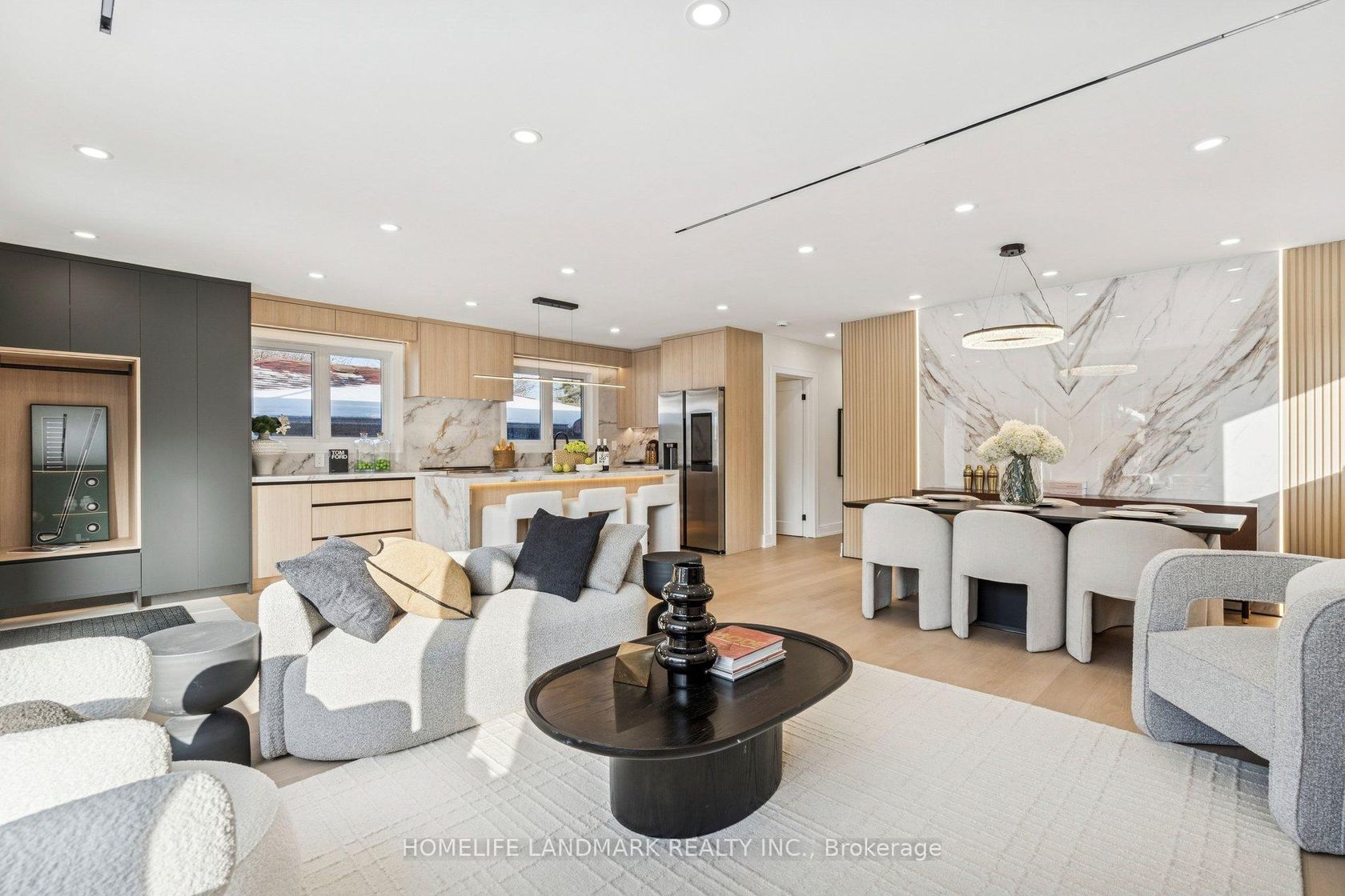 77 Peace Drive, Woburn, Toronto 