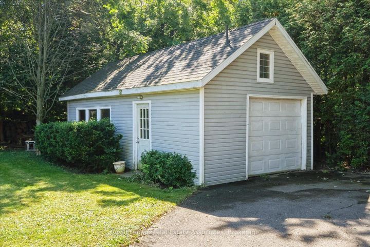 Photo 37 at 708 Montbeck Crescent, Lakeview, Mississauga