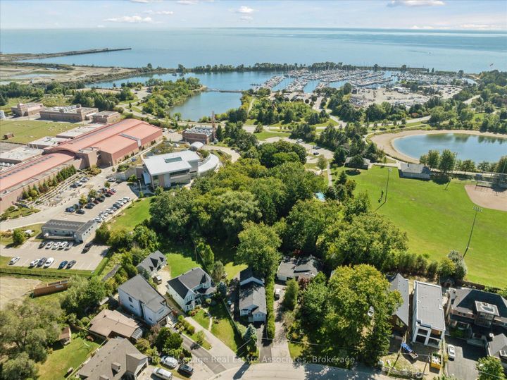 Photo 40 at 708 Montbeck Crescent, Lakeview, Mississauga