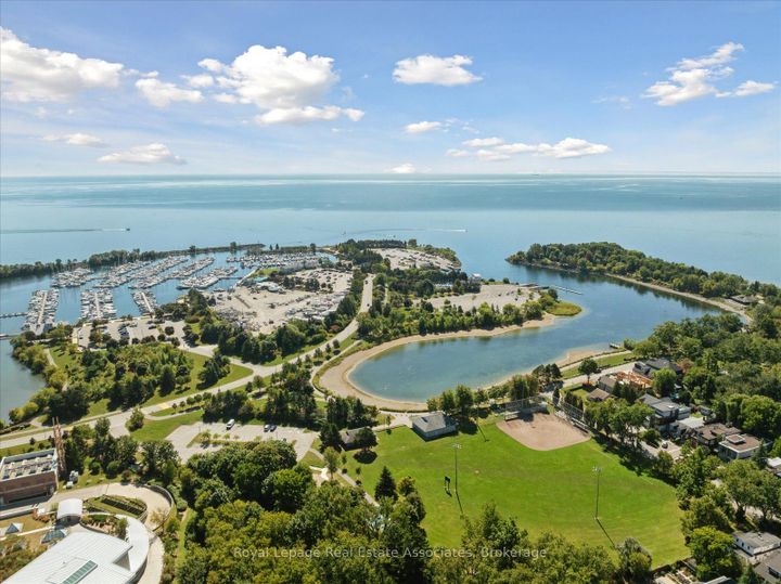 Photo 41 at 708 Montbeck Crescent, Lakeview, Mississauga