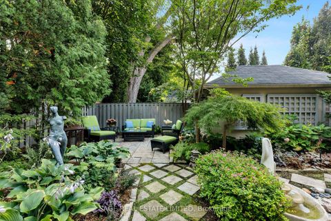 Photo 16 at 35 Grenview Boulevard N, Kingsway South, Toronto