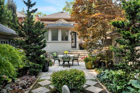 Photo 22 at 35 Grenview Boulevard N, Kingsway South, Toronto