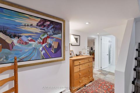 Photo 43 at 35 Grenview Boulevard N, Kingsway South, Toronto