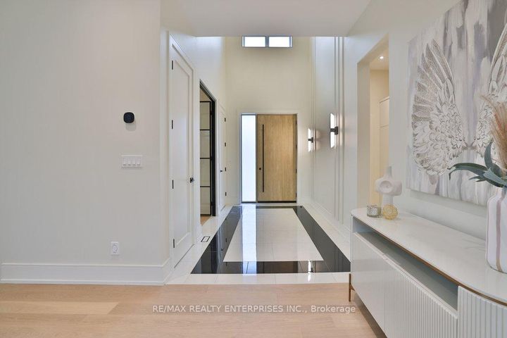 Photo 2 at 202 Queen Street W, Port Credit, Mississauga