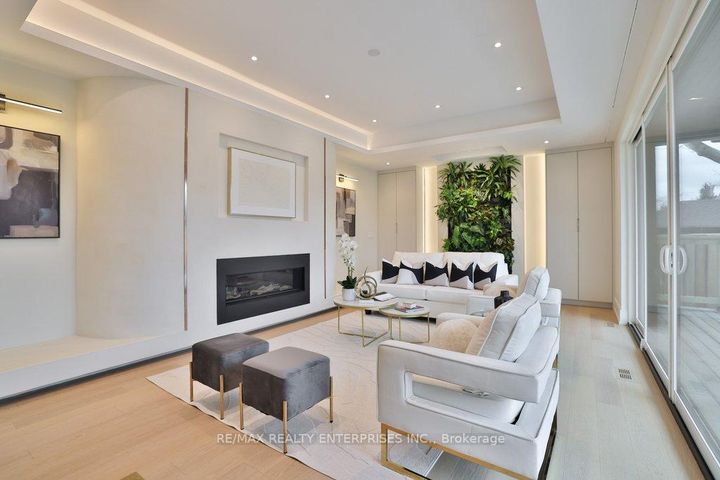 Photo 7 at 202 Queen Street W, Port Credit, Mississauga