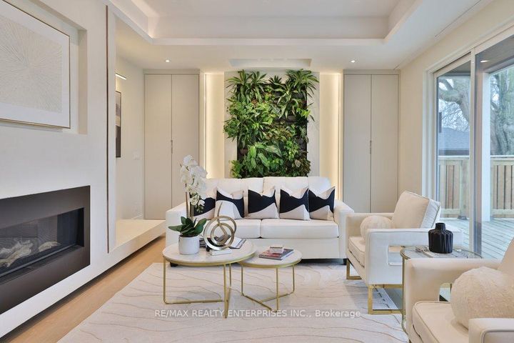 Photo 8 at 202 Queen Street W, Port Credit, Mississauga