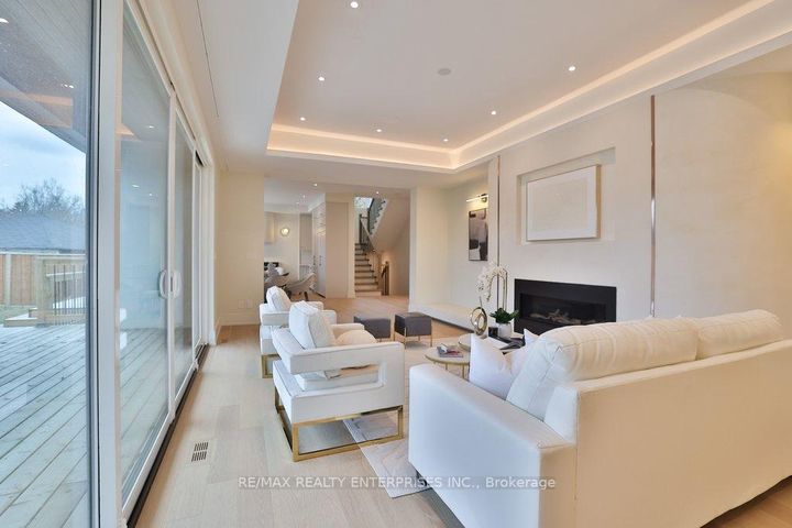 Photo 10 at 202 Queen Street W, Port Credit, Mississauga