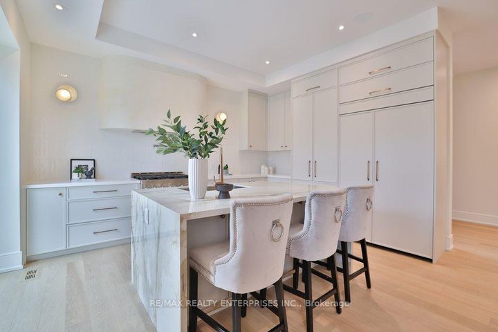 Photo 11 at 202 Queen Street W, Port Credit, Mississauga