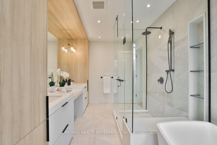 Photo 21 at 202 Queen Street W, Port Credit, Mississauga