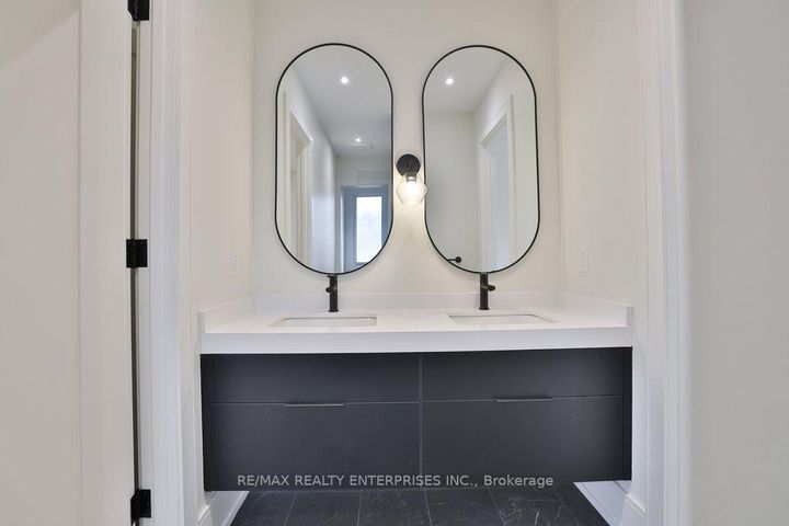 Photo 26 at 202 Queen Street W, Port Credit, Mississauga