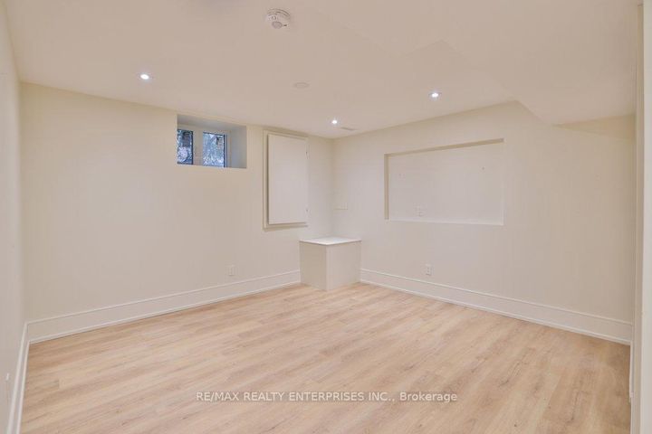 Photo 32 at 202 Queen Street W, Port Credit, Mississauga