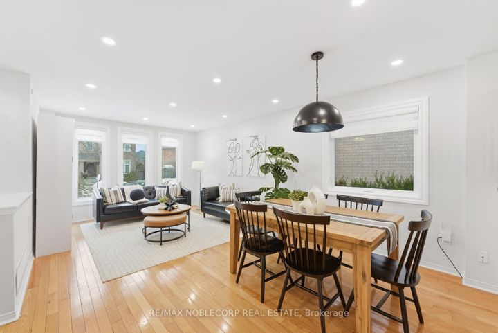 Photo 14 at 27 Treasure Road, Vellore Village, Vaughan