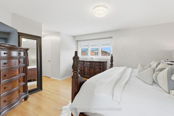 Photo 29 at 27 Treasure Road, Vellore Village, Vaughan