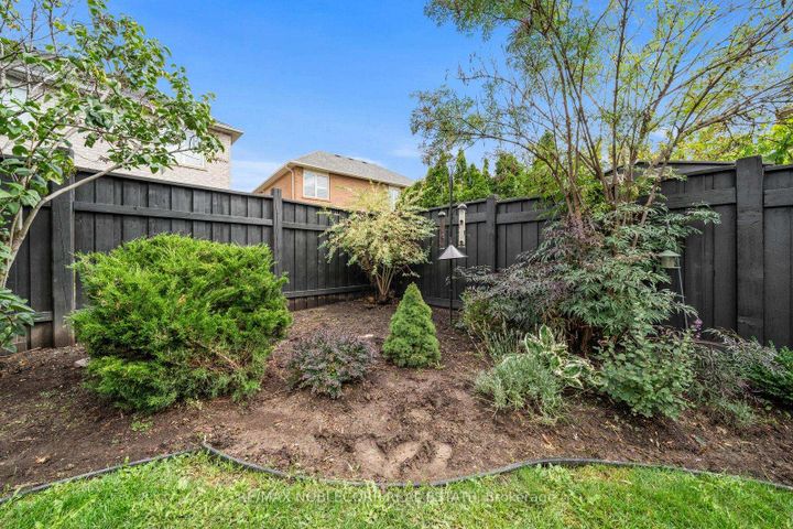 Photo 42 at 27 Treasure Road, Vellore Village, Vaughan