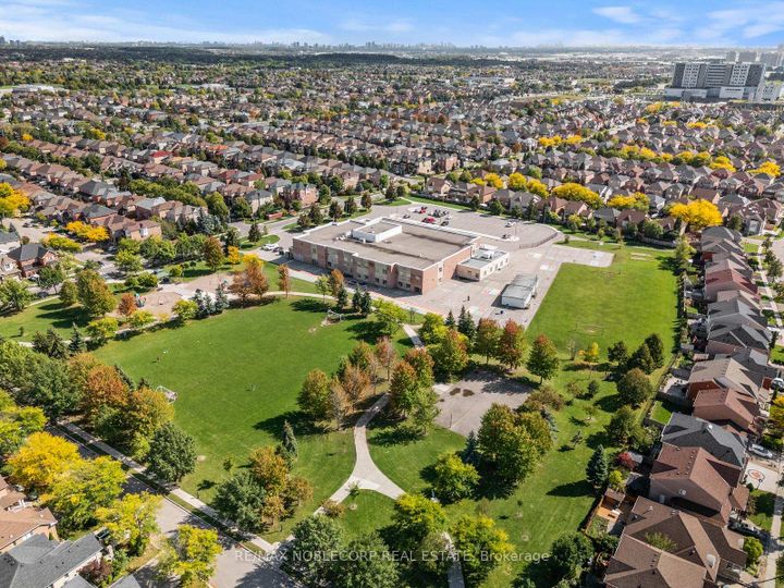 Photo 48 at 27 Treasure Road, Vellore Village, Vaughan