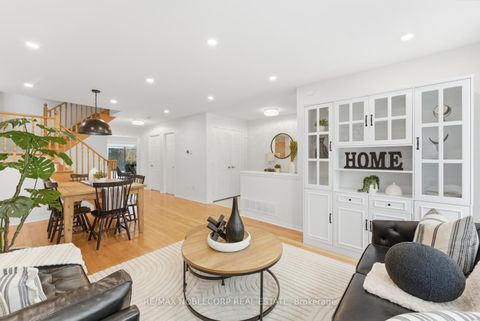 Photo 9 at 27 Treasure Road, Vellore Village, Vaughan