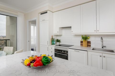 Photo 10 at 909 - 9085 Jane Street, Concord, Vaughan