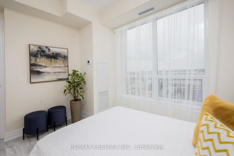 Photo 21 at 909 - 9085 Jane Street, Concord, Vaughan