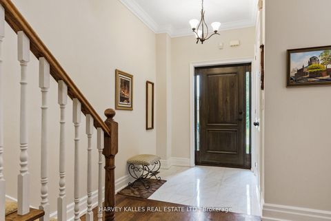 Photo 2 at 12 Reid Manor, Queensway, Toronto