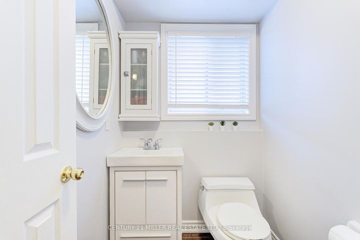 Photo 20 at 614 Leatherleaf Drive, Hurontario, Mississauga