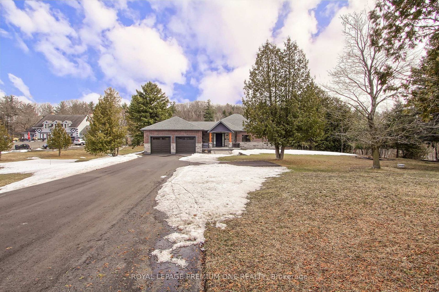 211 Pine Avenue, Palgrave, Caledon 