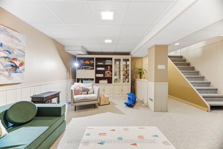 Photo 29 at 3368 Mainsail Crescent, Erin Mills, Mississauga