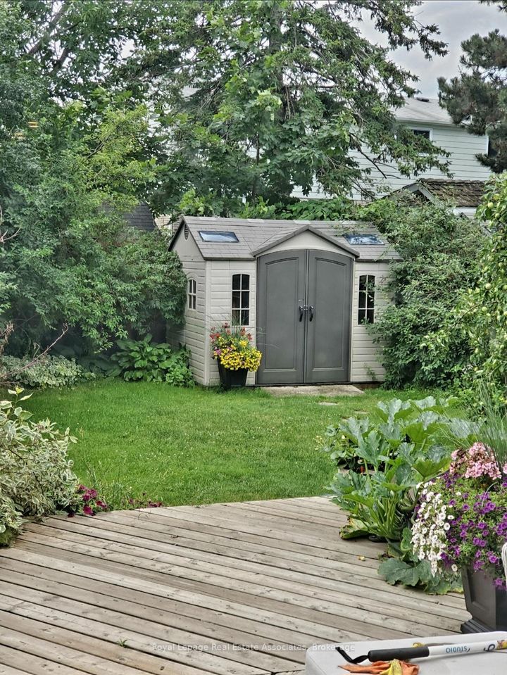 Photo 37 at 3368 Mainsail Crescent, Erin Mills, Mississauga