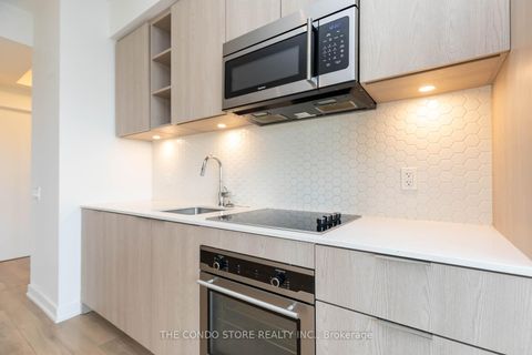 Photo 9 at 707 - 50 Ordnance Street, Niagara, Toronto