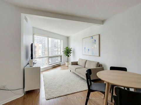 Photo 5 at 1407 - 1001 Bay Street, Bay Street Corridor, Toronto