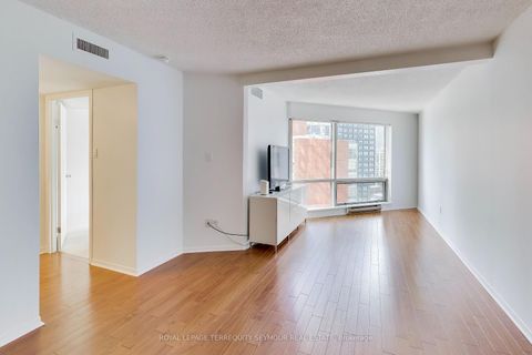 Photo 6 at 1407 - 1001 Bay Street, Bay Street Corridor, Toronto