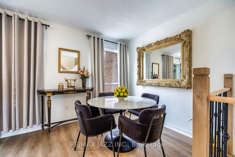 Photo 11 at 77 - 77 Parklane Circle, Bowmanville, Clarington