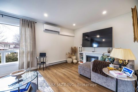 Photo 16 at 77 - 77 Parklane Circle, Bowmanville, Clarington