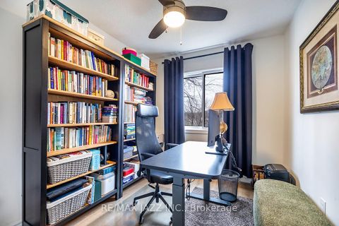 Photo 24 at 77 - 77 Parklane Circle, Bowmanville, Clarington