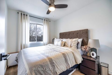 Photo 25 at 77 - 77 Parklane Circle, Bowmanville, Clarington