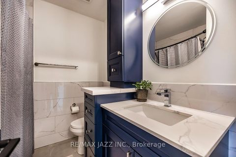 Photo 26 at 77 - 77 Parklane Circle, Bowmanville, Clarington