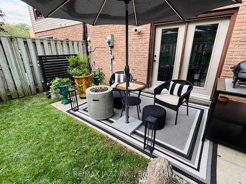 Photo 38 at 77 - 77 Parklane Circle, Bowmanville, Clarington