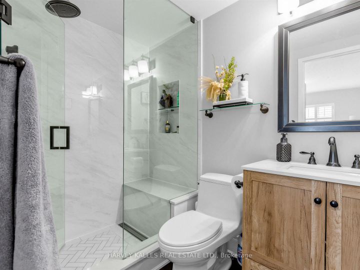 Photo 16 at 420 - 34 Western Battery Road, Niagara, Toronto