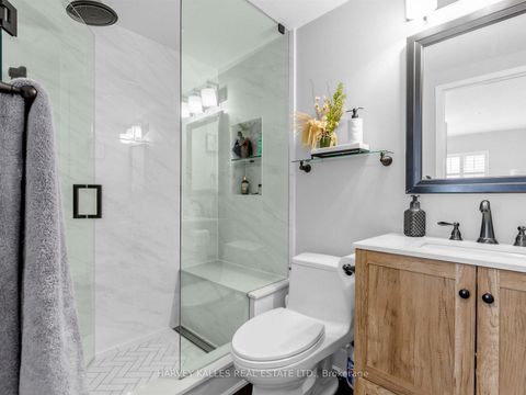 Photo 16 at 420 - 34 Western Battery Road, Niagara, Toronto