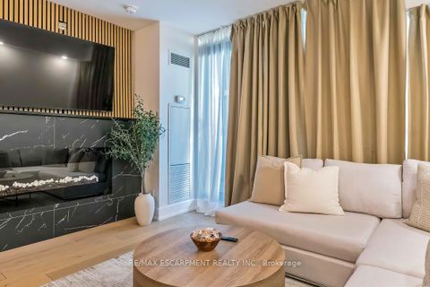 Photo 18 at 501 - 80 ESTHER LORRIE Drive, Clairville, Toronto