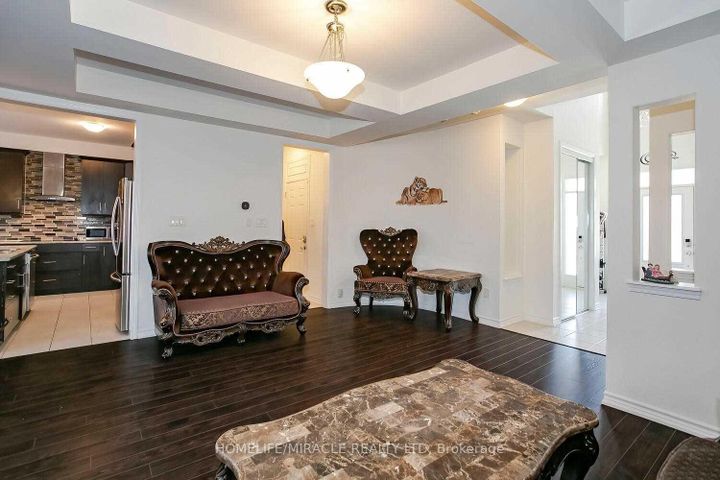 Photo 9 at 38 Leadenhall Road, Northwest Brampton, Brampton