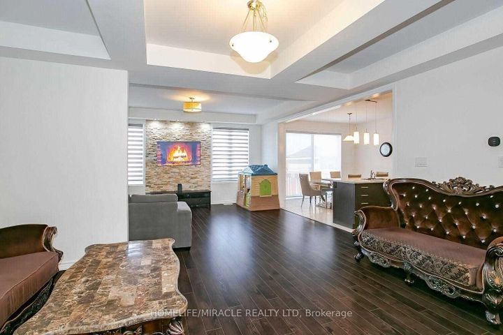 Photo 10 at 38 Leadenhall Road, Northwest Brampton, Brampton