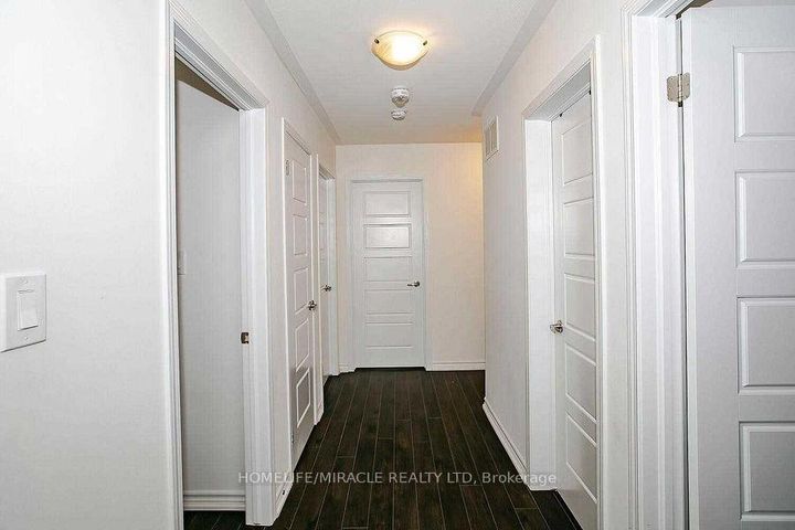 Photo 16 at 38 Leadenhall Road, Northwest Brampton, Brampton