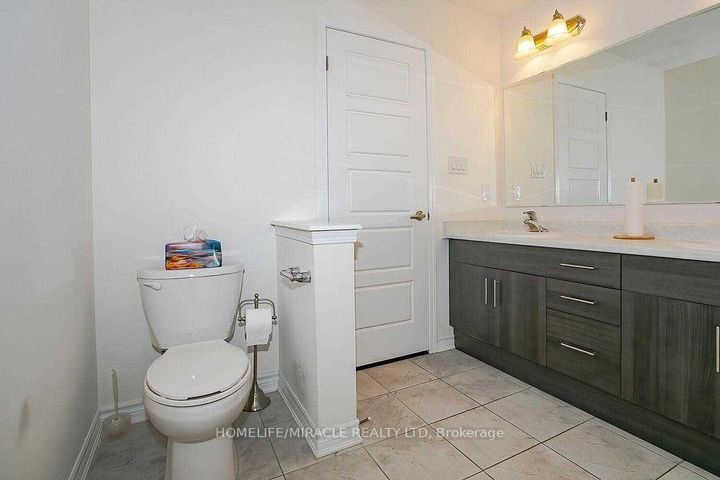 Photo 18 at 38 Leadenhall Road, Northwest Brampton, Brampton