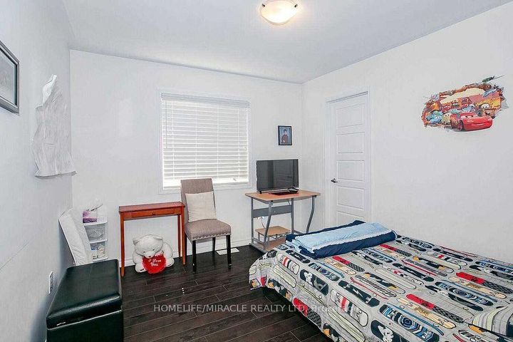 Photo 19 at 38 Leadenhall Road, Northwest Brampton, Brampton