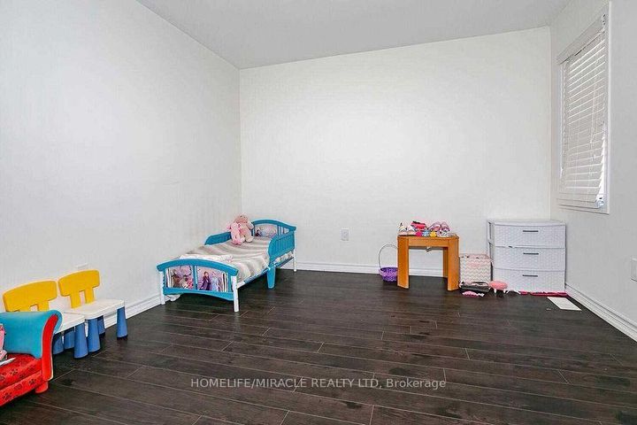 Photo 24 at 38 Leadenhall Road, Northwest Brampton, Brampton