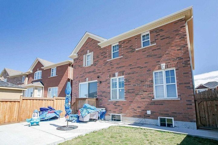 Photo 32 at 38 Leadenhall Road, Northwest Brampton, Brampton